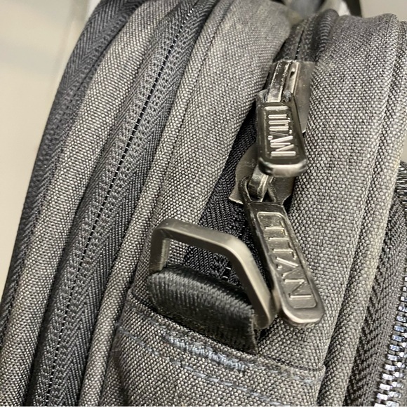 Titan Germany expandable laptop travel bag - Picture 7 of 13